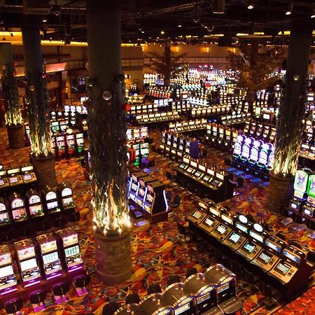 Bally'S Twin River Lincoln Casino & Hotel Εξωτερικό φωτογραφία